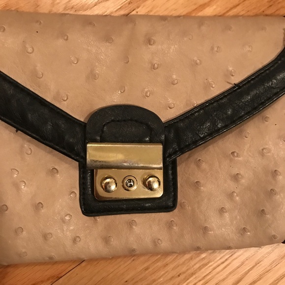 Aldo cross over clutch - Picture 5 of 8